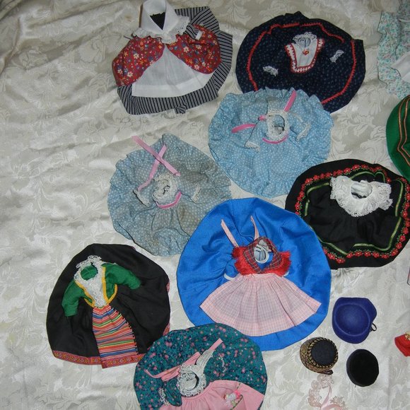8" Wendy Madame Alexander doll Clothes dresses Hats replacement or… - Picture 2 of 4